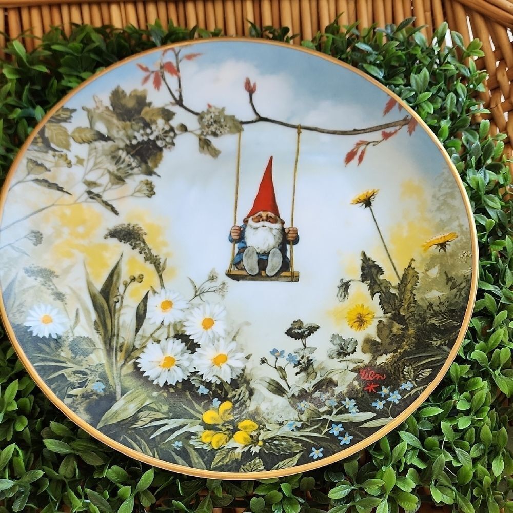 Vintage 80's Collectible Gnome Plate By Rien Poortvliet